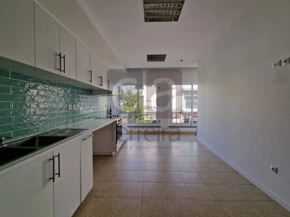 Apartamento T2 para Venda em Almeirim Foto 7