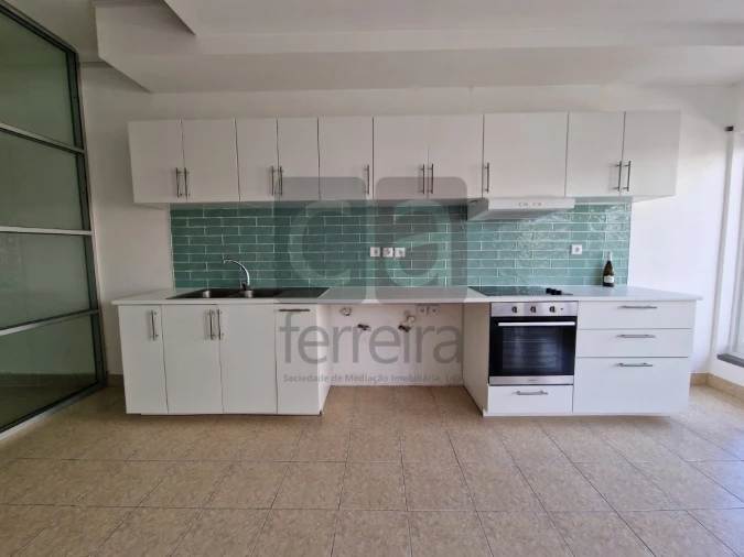 Apartamento T2 para Venda em Almeirim Foto 3