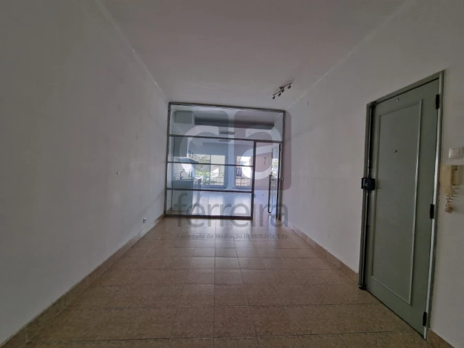 Apartamento T2 para Venda em Almeirim Foto 24