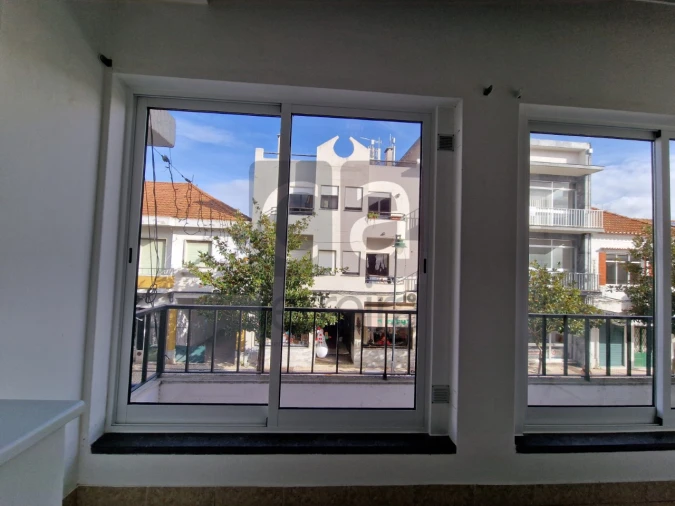 Apartamento T2 para Venda em Almeirim Foto 26