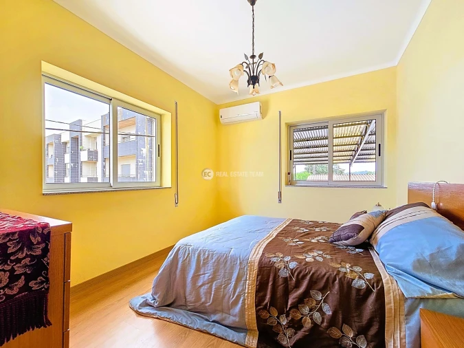 Moradia T4 para Venda em Oiã Foto 20