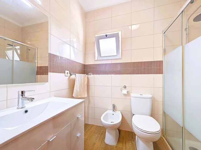 Moradia T4 para Venda em Oiã Foto 24