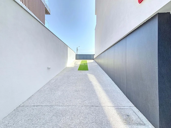 Apartamento T3 para Venda em Gafanha da Encarnação Foto 38