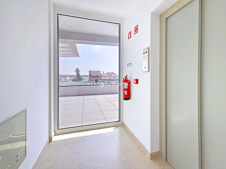 Apartamento T3 para Venda em Gafanha da Encarnação Foto 32