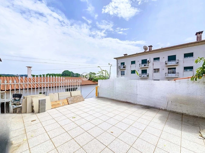 Moradia T4 para Venda em Oiã Foto 33