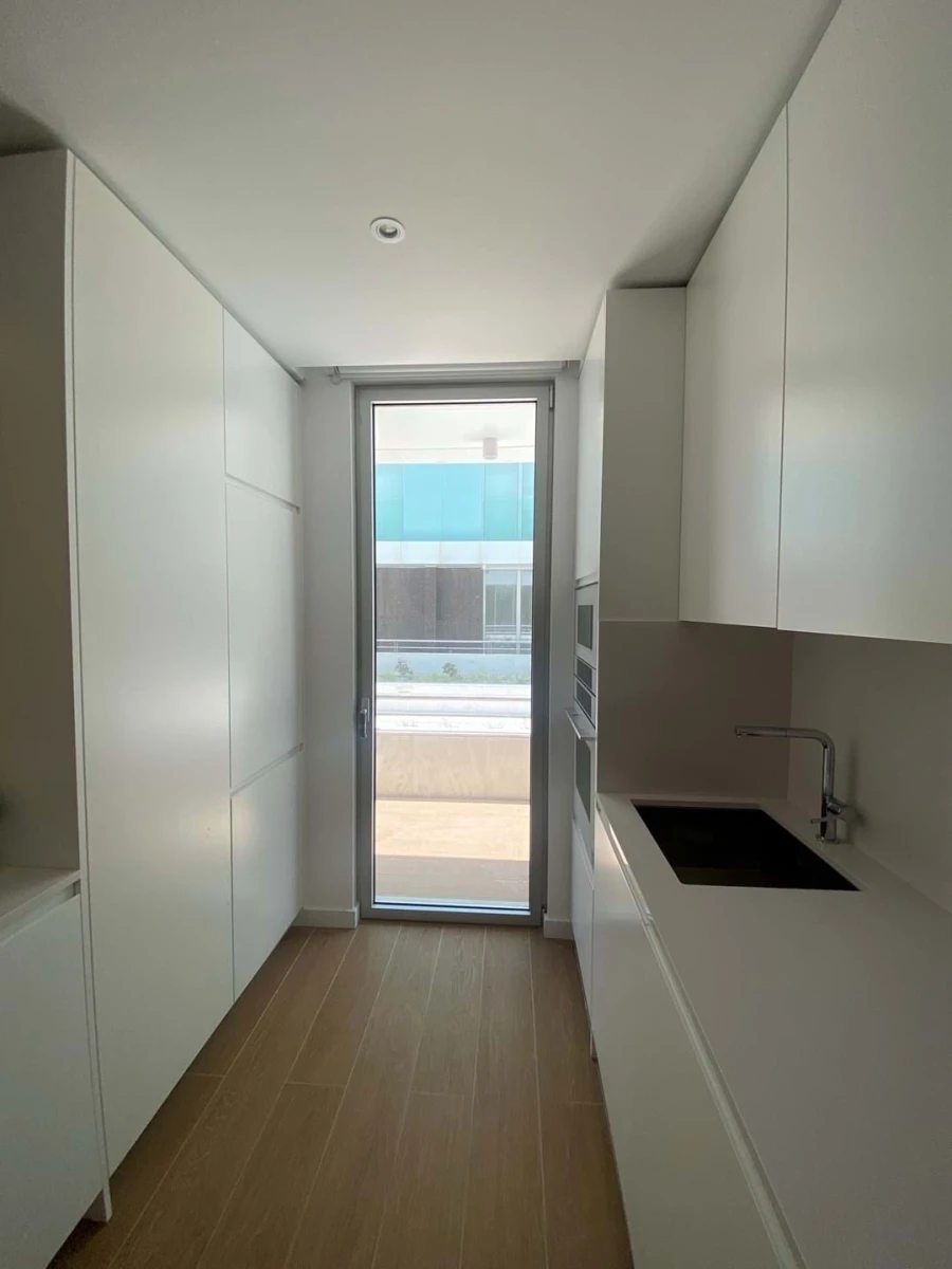 Apartamento T2 para Venda em São Martinho do Porto Foto 12