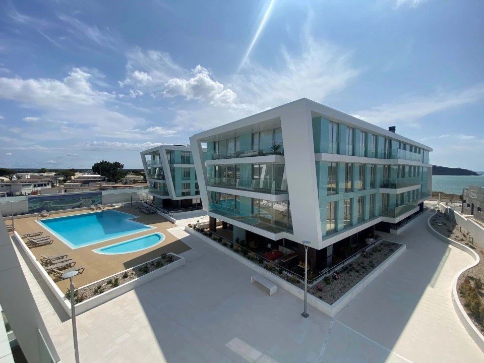 Apartamento T3 para Venda em São Martinho do Porto Foto 1