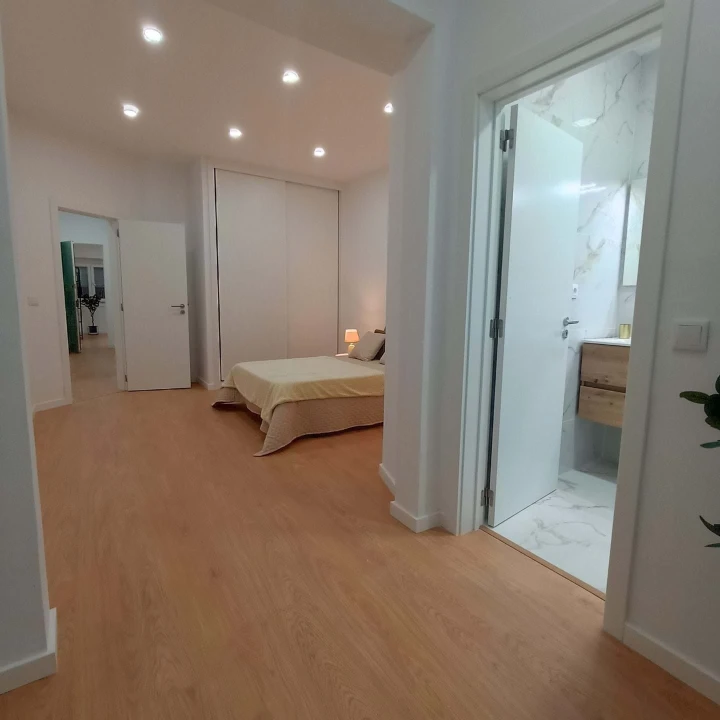 Apartamento T3 para Venda em Ajuda Foto 4