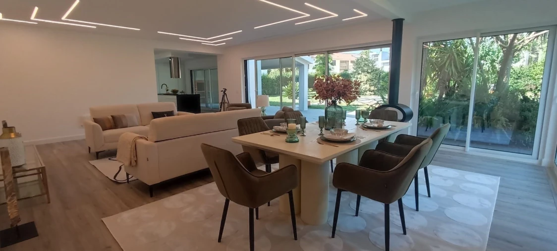 Moradia T4 para Venda em Charneca de Caparica e Sobreda Foto 15