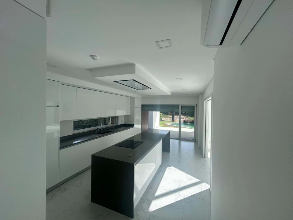 Moradia T4 para Venda em Charneca de Caparica e Sobreda Foto 7