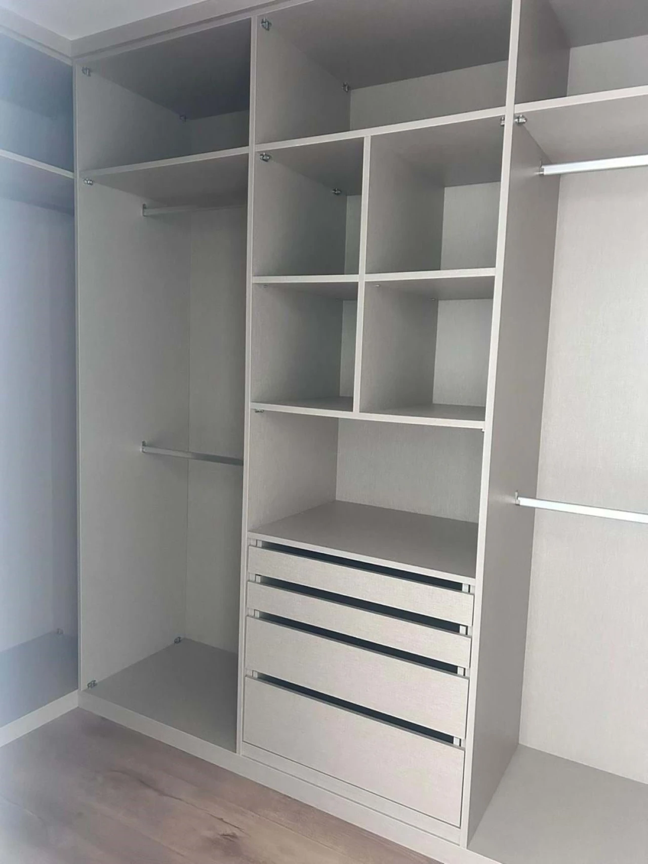 Moradia T4 para Venda em Charneca de Caparica e Sobreda Foto 17