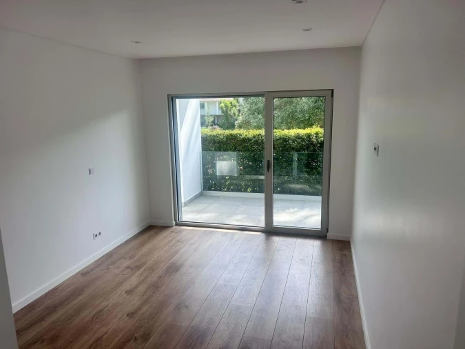 Moradia T4 para Venda em Charneca de Caparica e Sobreda Foto 16