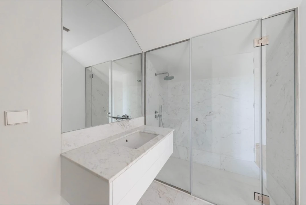 Apartamento T2 para Venda em Alvalade Foto 8