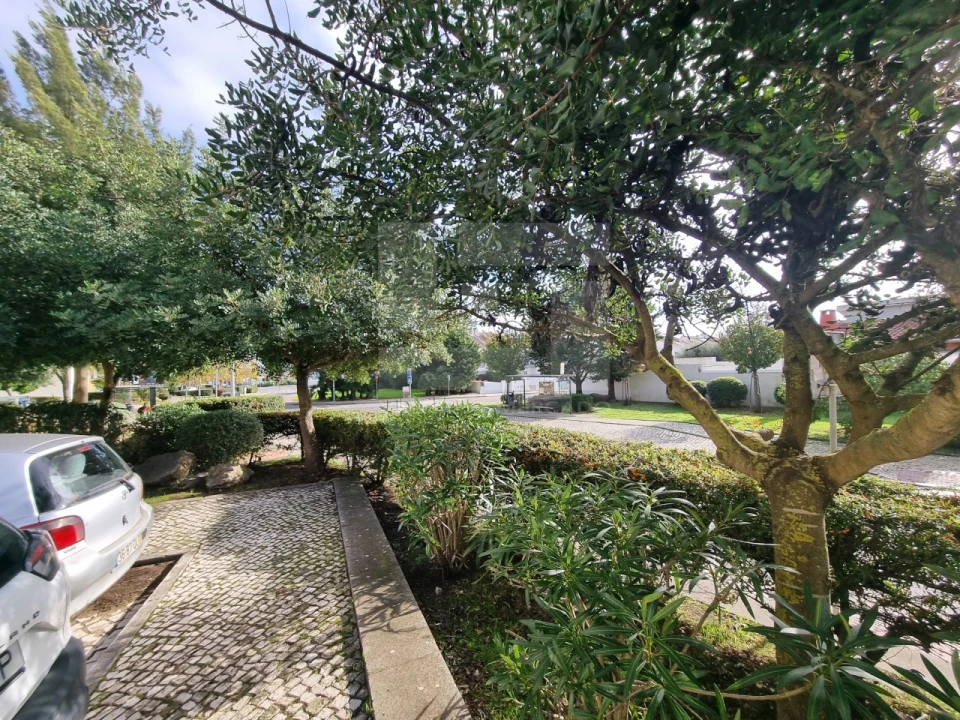 Apartamento T2 para Venda em Alcabideche Foto 7