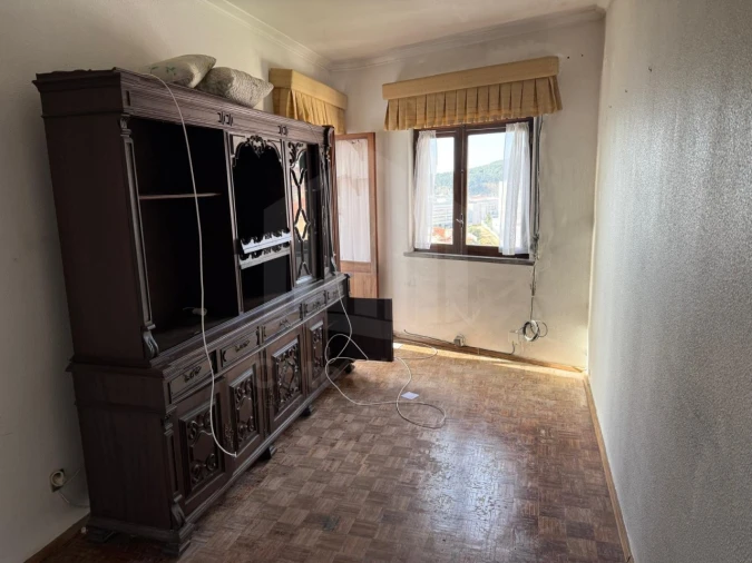 Apartamento T2 para Venda em Sesimbra (Santiago) Foto 4