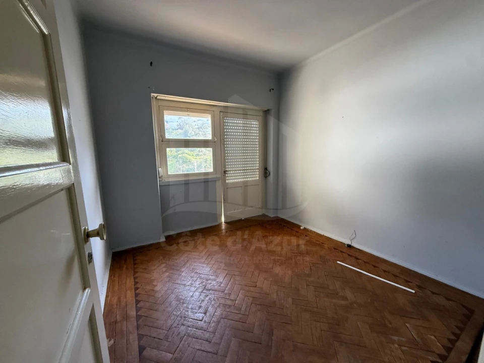 Apartamento T2 para Venda em Sesimbra (Santiago) Foto 7