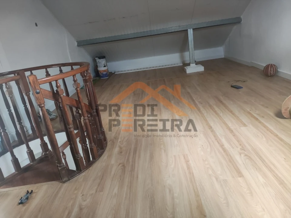 Apartamento T2 para Venda em Falagueira-Venda Nova Foto 18