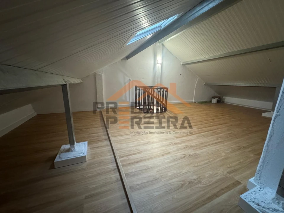Apartamento T2 para Venda em Falagueira-Venda Nova Foto 19
