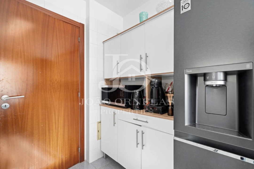 Apartamento T2 para Venda em São Martinho Foto 3