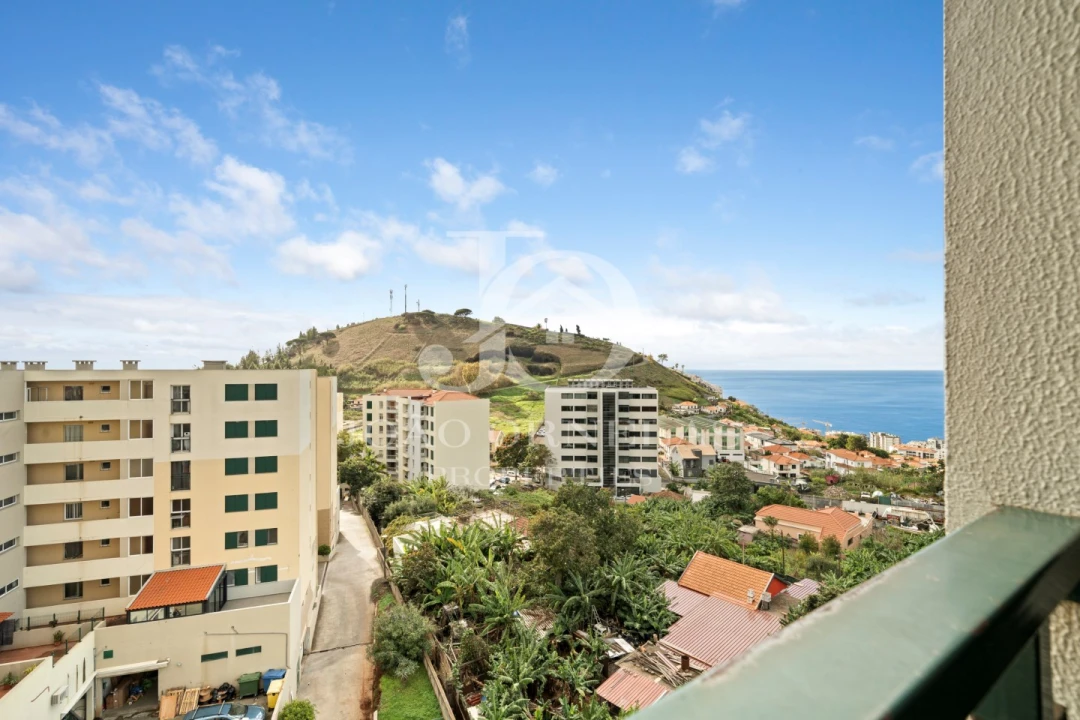 Apartamento T2 para Venda em São Martinho Foto 5