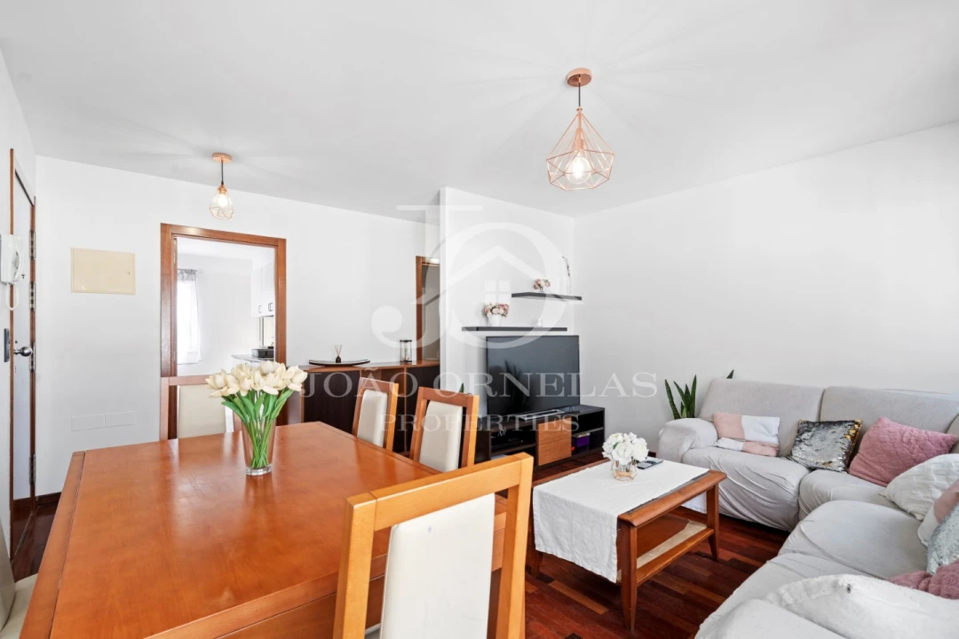 Apartamento T2 para Venda em São Martinho Foto 7