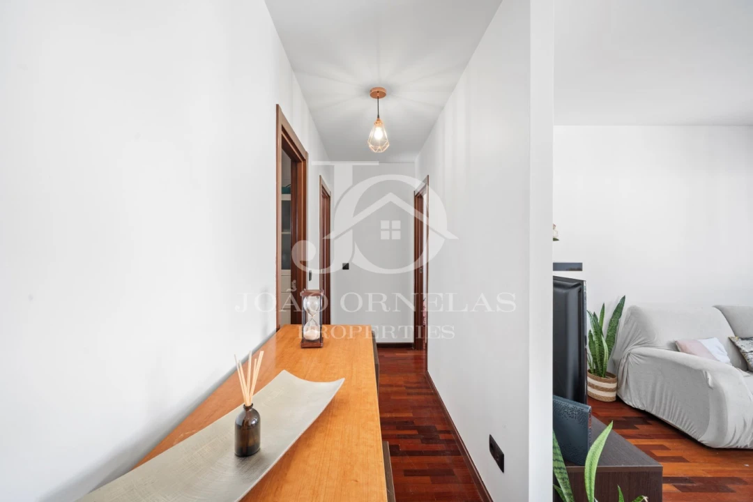 Apartamento T2 para Venda em São Martinho Foto 10