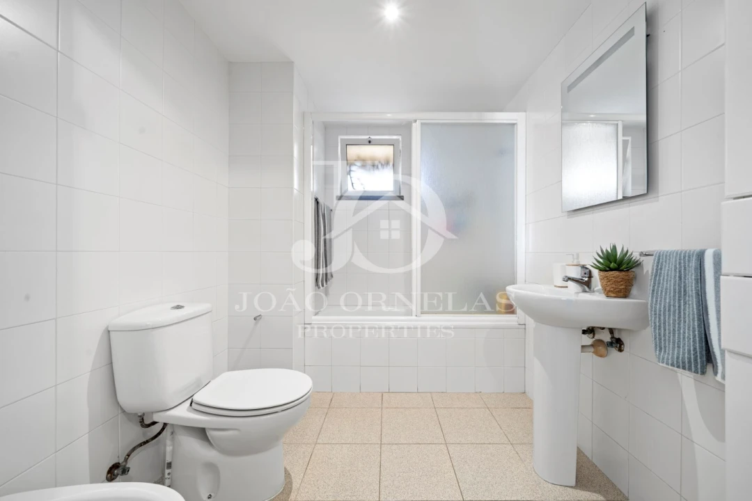 Apartamento T2 para Venda em São Martinho Foto 11