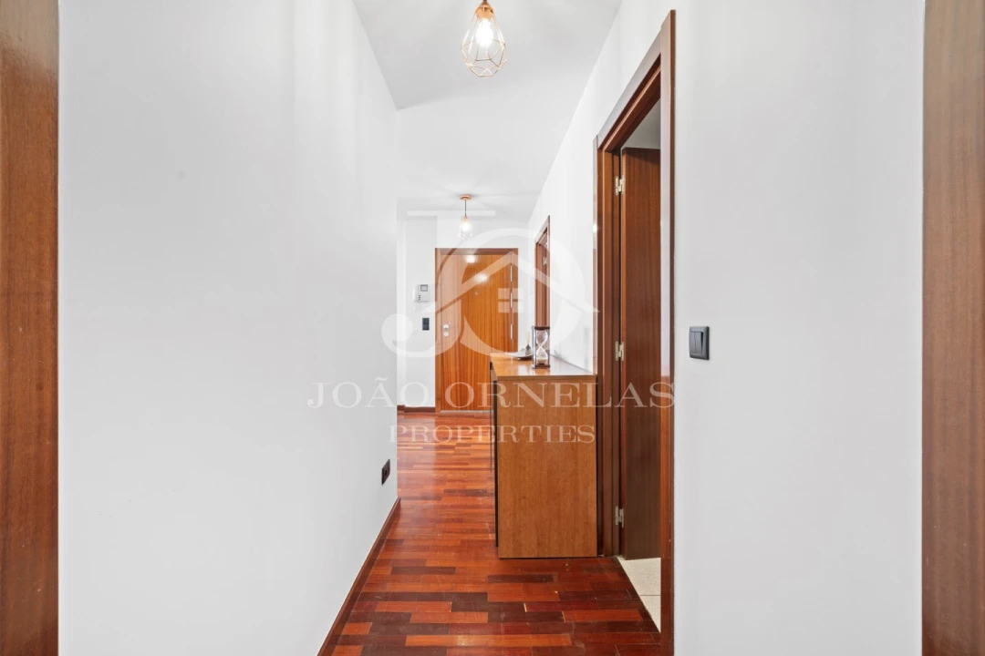 Apartamento T2 para Venda em São Martinho Foto 12