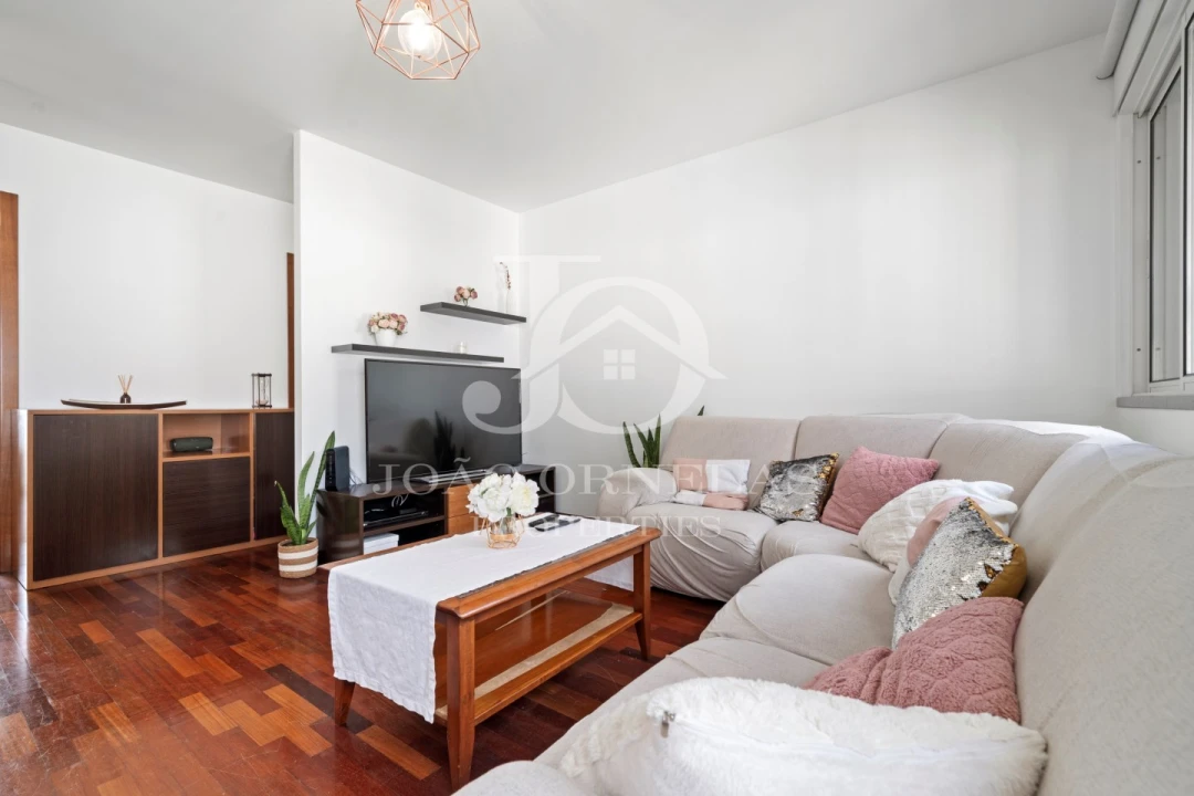 Apartamento T2 para Venda em São Martinho Foto 17