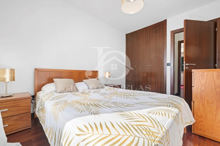 Apartamento T2 para Venda em São Martinho Foto 16