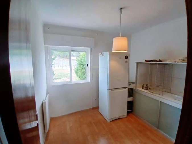 Apartamento T2 para Venda em Camarate, Unhos e Apelação Foto 7