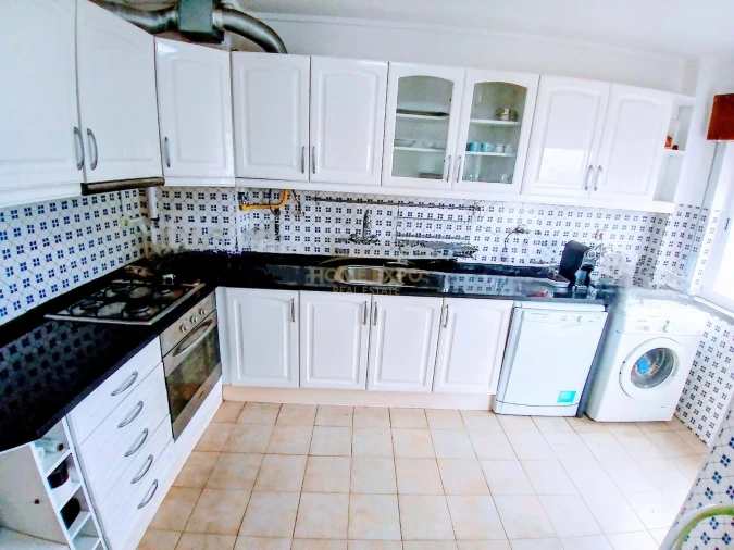 Apartamento T2 para Venda em Camarate, Unhos e Apelação Foto 6