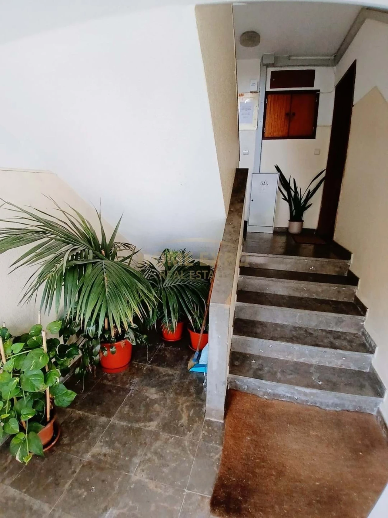 Apartamento T2 para Venda em Camarate, Unhos e Apelação Foto 17