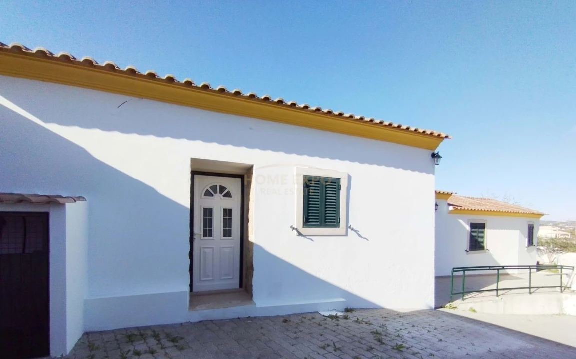 Moradia T3 para Venda em Azueira e Sobral da Abelheira Foto 1