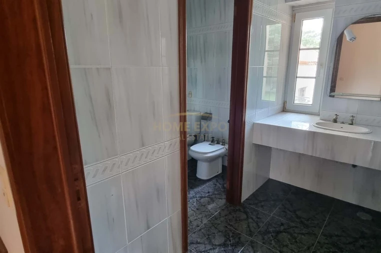 Moradia T5 para Venda em Agualva e Mira-Sintra Foto 17