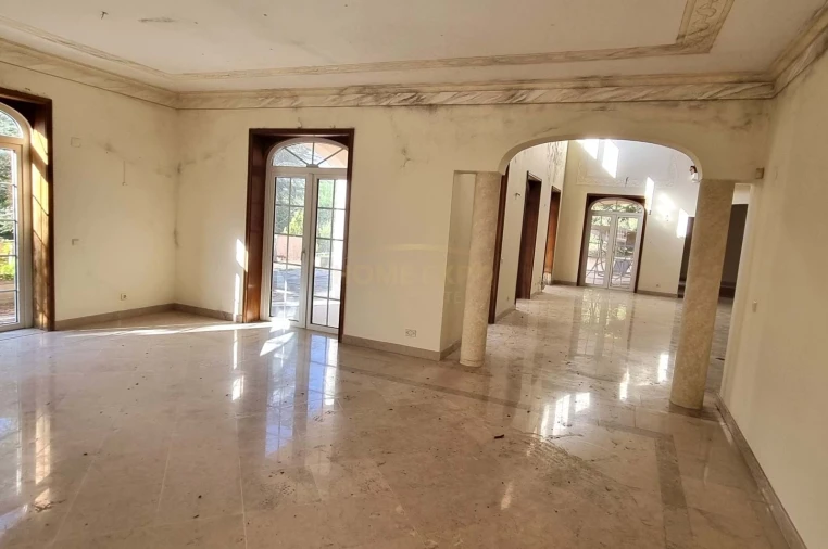 Moradia T5 para Venda em Agualva e Mira-Sintra Foto 32