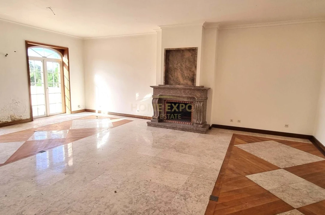 Moradia T5 para Venda em Agualva e Mira-Sintra Foto 6