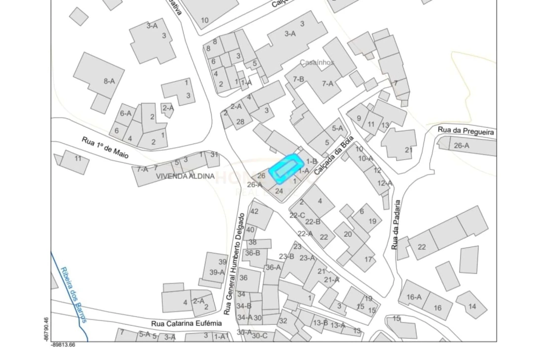 Moradia T2 para Venda em Fanhões Foto 2