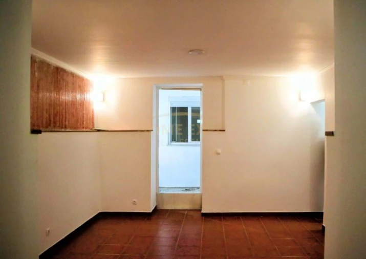 Apartamento T2 para Venda em Santo António Foto 12