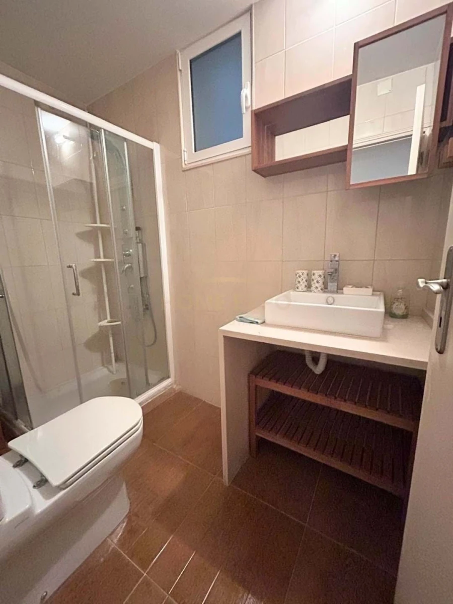 Apartamento T2 para Venda em Santo António Foto 6