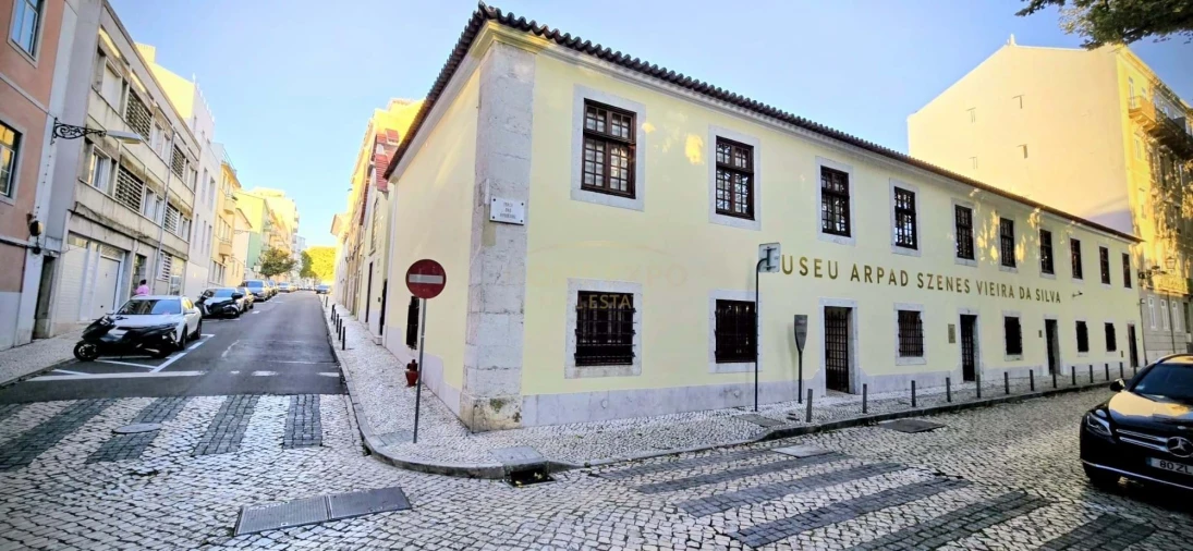 Apartamento T2 para Venda em Santo António Foto 14