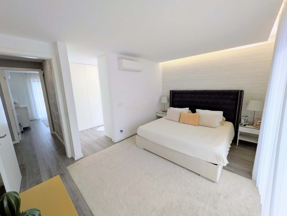 Moradia T5 para Venda em Santa Iria de Azoia, São João da Talha e Bobadela Foto 35