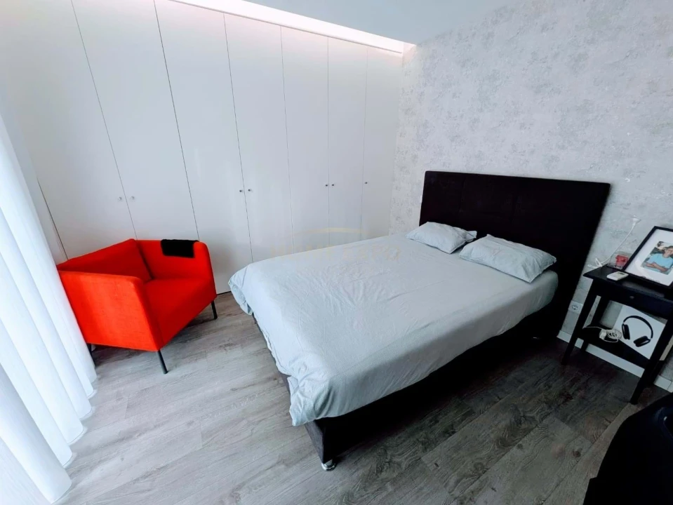 Moradia T5 para Venda em Santa Iria de Azoia, São João da Talha e Bobadela Foto 52