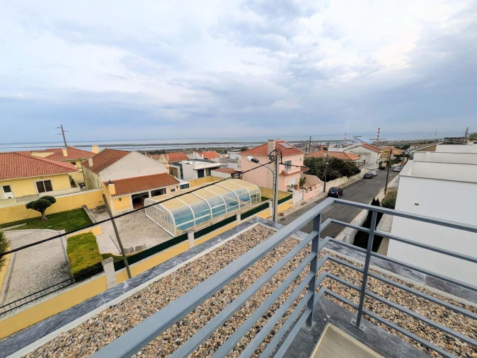 Moradia T5 para Venda em Santa Iria de Azoia, São João da Talha e Bobadela Foto 42