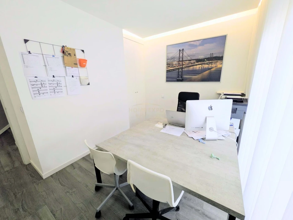 Moradia T5 para Venda em Santa Iria de Azoia, São João da Talha e Bobadela Foto 26