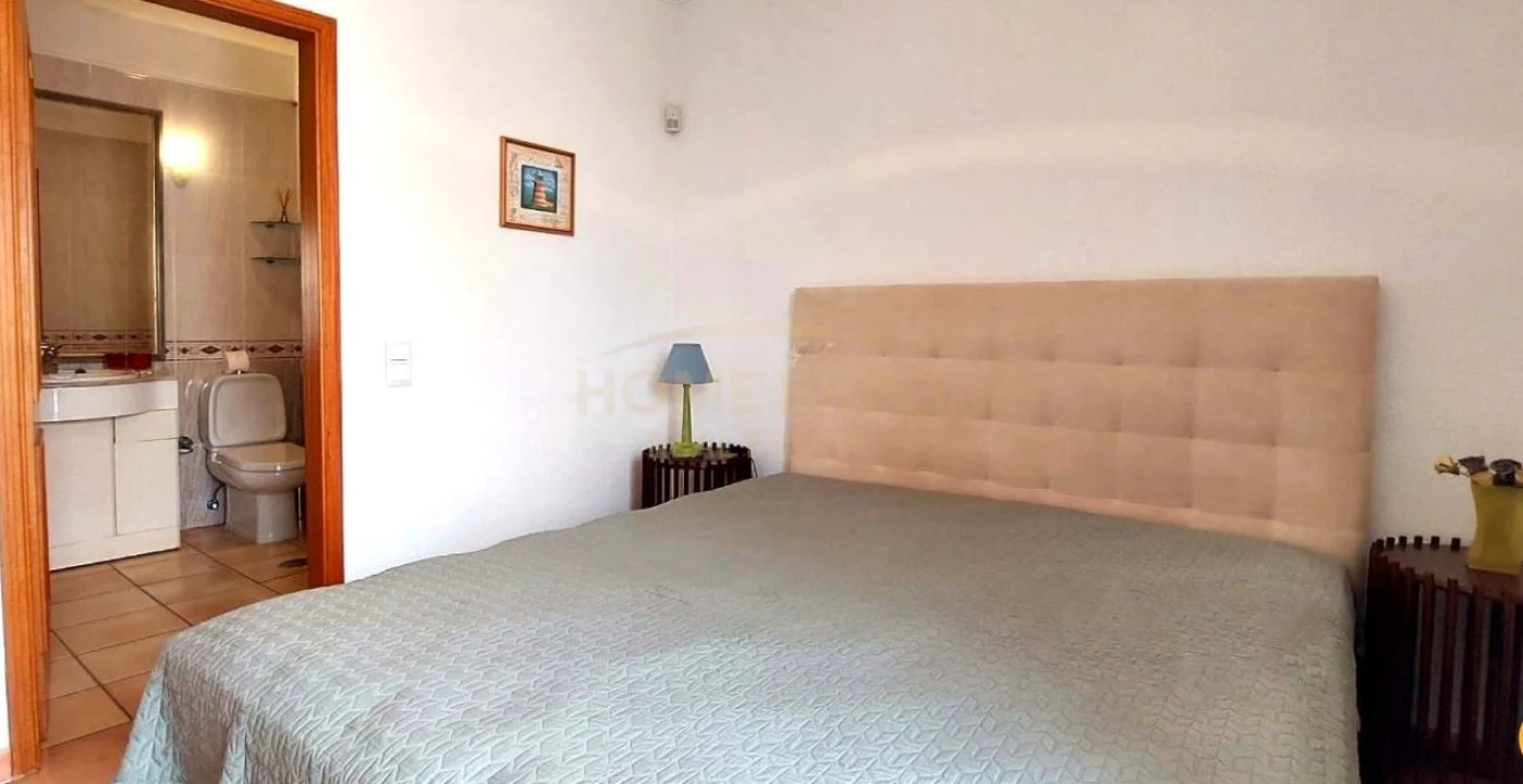 Moradia T3 para Venda em Quarteira Foto 15