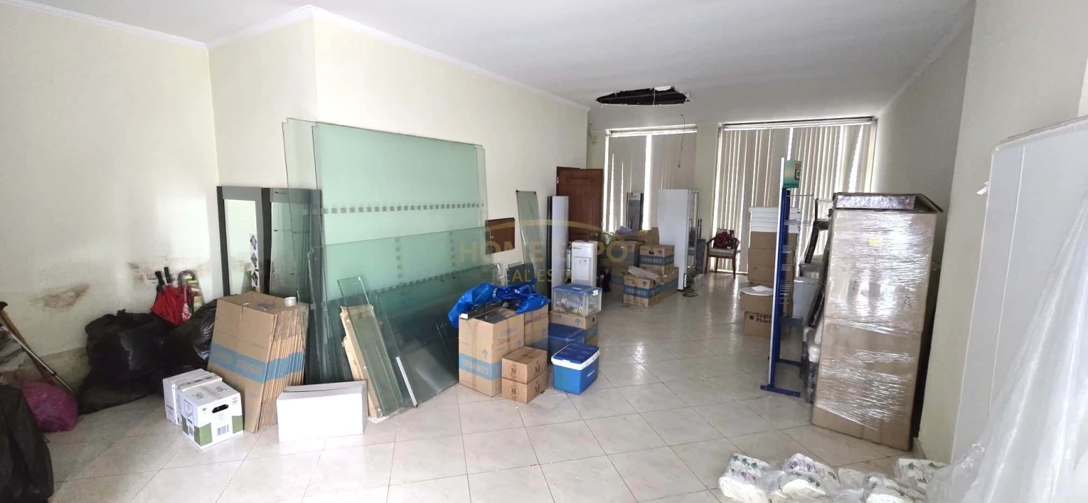 Negócio para Venda em Odivelas Foto 3