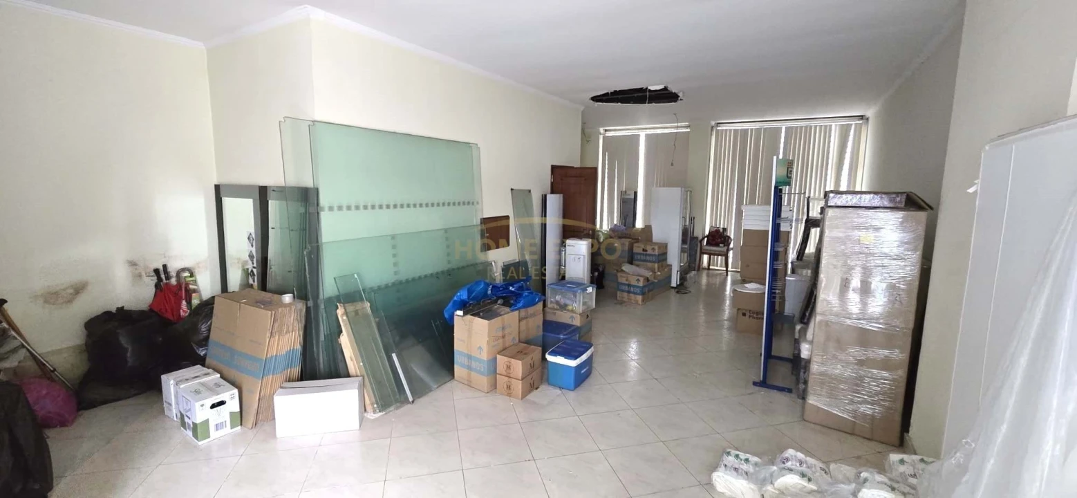 Negócio para Venda em Odivelas Foto 4