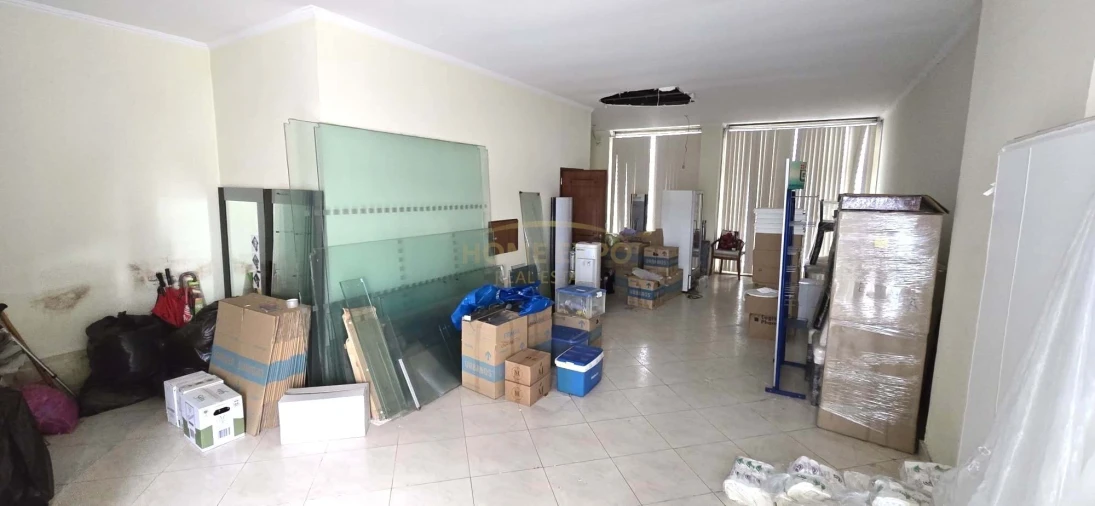 Negócio para Venda em Odivelas Foto 3