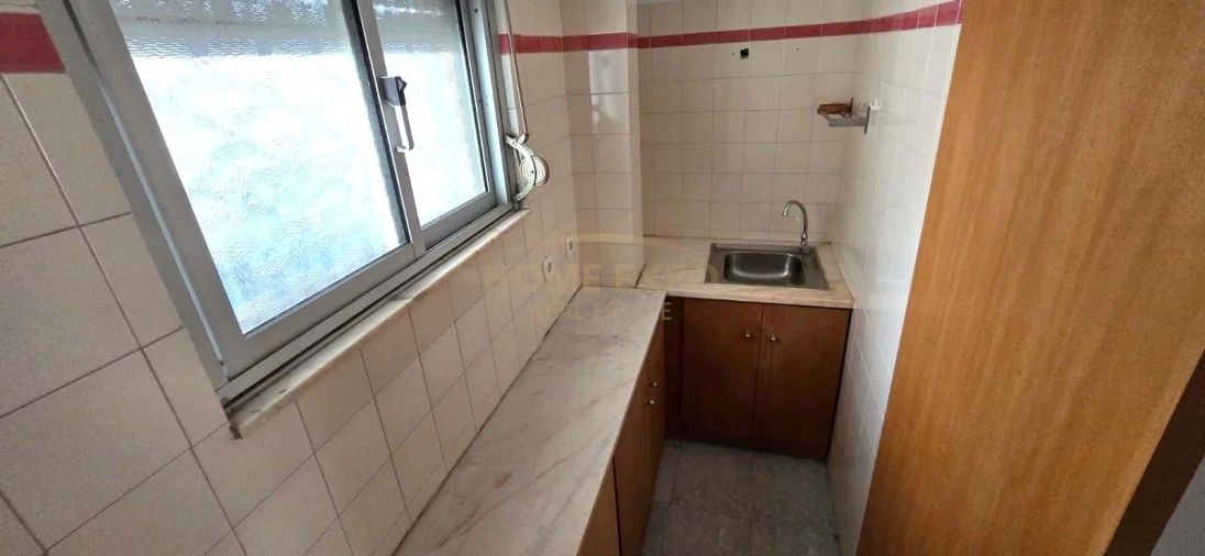 Negócio para Venda em Odivelas Foto 7